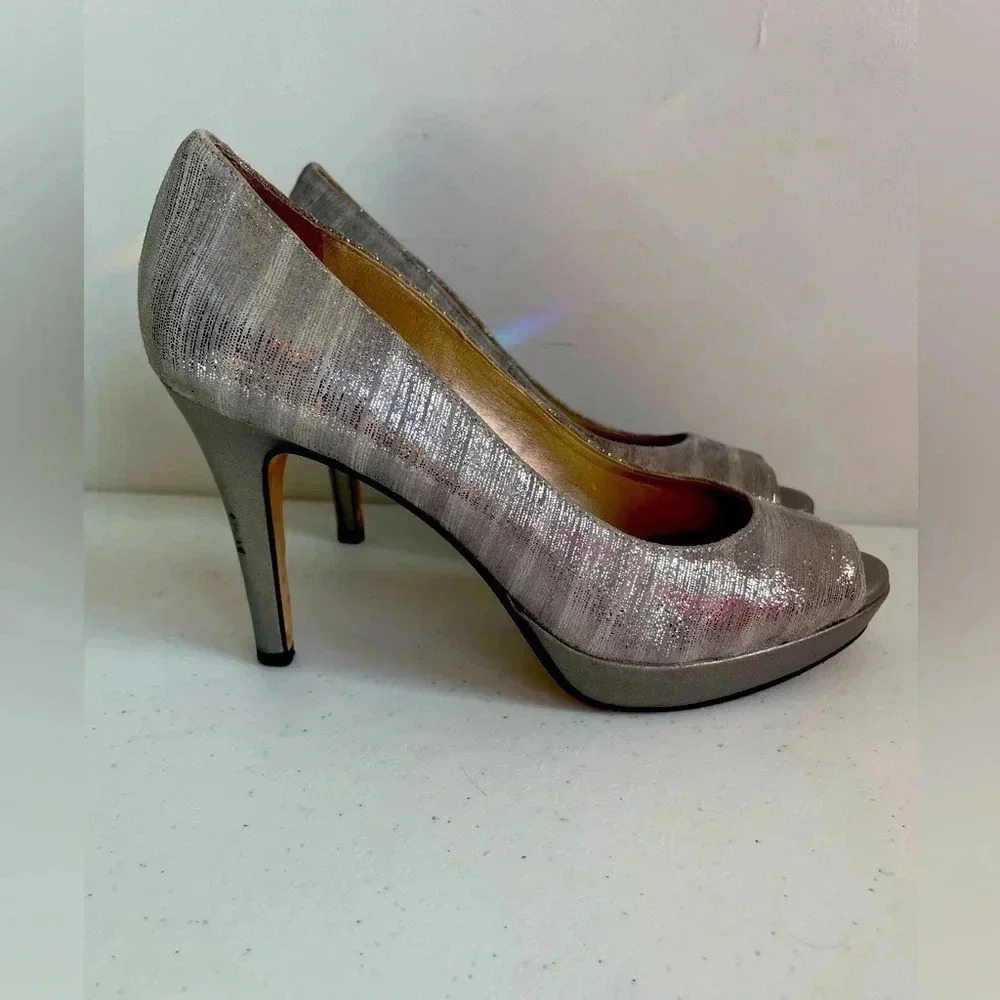 Antonio Melani‎ SZ 7M Silver Platform Peep toe Heel Shoes EUC!